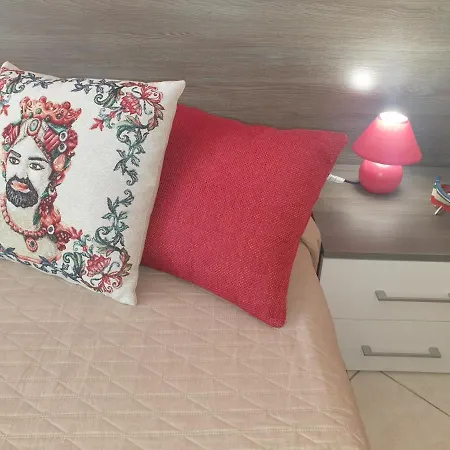Le Casette Apartment Santa Flavia